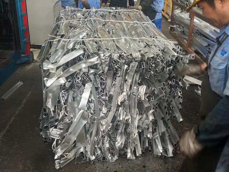 Vertical Steel Baler